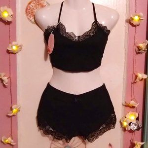 RSLove (S) Sexy Lace Trim Crop Top and Matching Shorts Set